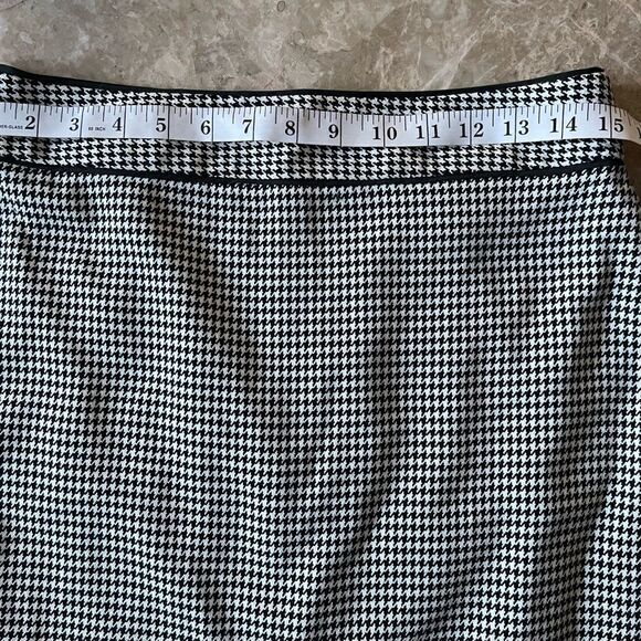 banana Republic houndstooth black and white pencil skirt size 6P - Picture 6 of 8
